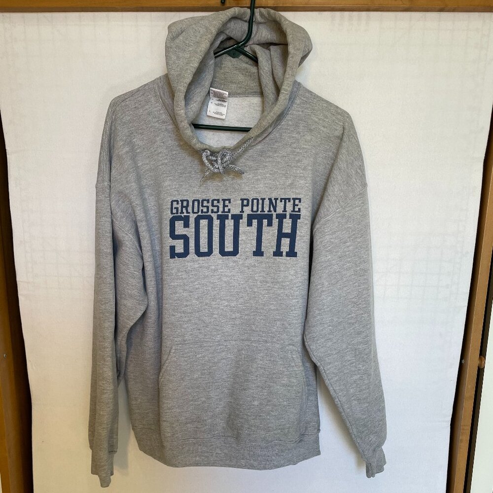 Grosse Pointe South High School Unisex Gray Hoodie Gilden Heavy Blend Size L